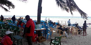 Members of the public are enjoying themselves at the Pirates' beach in Momabsa County.