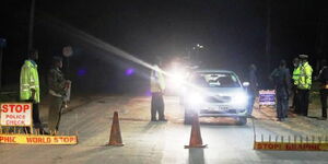 A police roadblock at Chania, border of Murang’a and Kiambu Counties