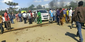 Protestors blocking Nakuru-Nairobi highway on July 29, 2021