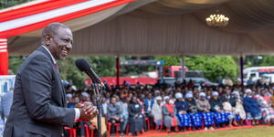 rUTO HANDS GIVE UP