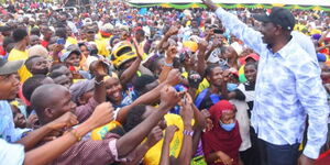 DP Ruto greeting Mombasa residents on February 6, 2021.