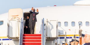 President William Ruto boards a plane to begin his 4-day tour of the United States of America.