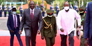 President William Ruto (left) and Ugandan President Yoweri Museveni (right) at a past function