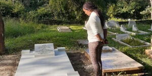 Sarah Cohen visiting her husband's grave at the Jewish Cemetery on Thursday, January 30.