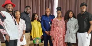 An image of the cast of Papa Shirandula.