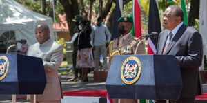 President Uhuru Kenyatta (right ) and visiting Burundi Head of State Evariste Ndayishimiye address the press at State Lodge, Kisumu on May 31, 2021.