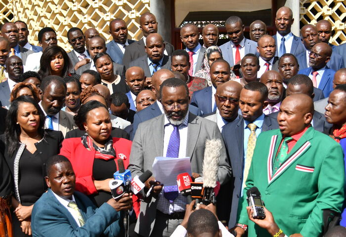 Ruto-allied lawmakers led by Meru Senator Mithika Linturi during a press briefing on Wednesday, March 11 at parliament.