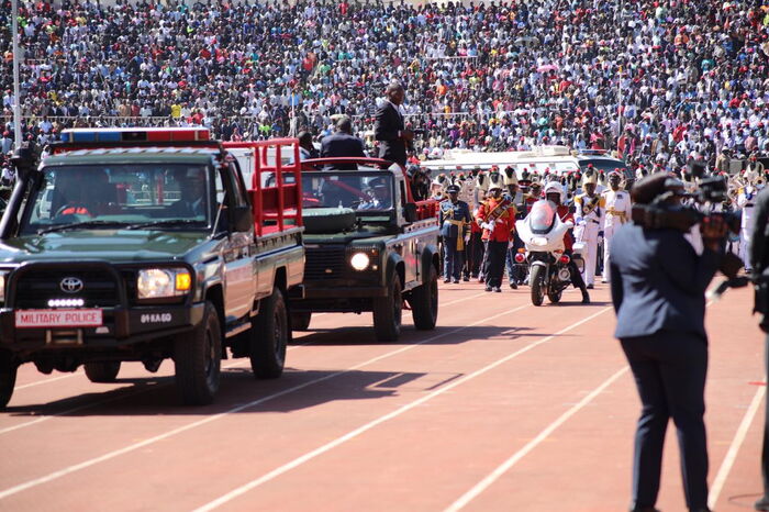 Kenyans from all over the country came in to pay their last respects to the late Mzee Moi. PHOTO | SIMON KIRAGU | KENYANS.CO.KE