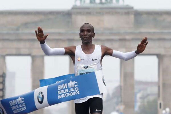 Eliud Kipchoge when he broke the World Marathon record in 2017 Berlin Marathonn
