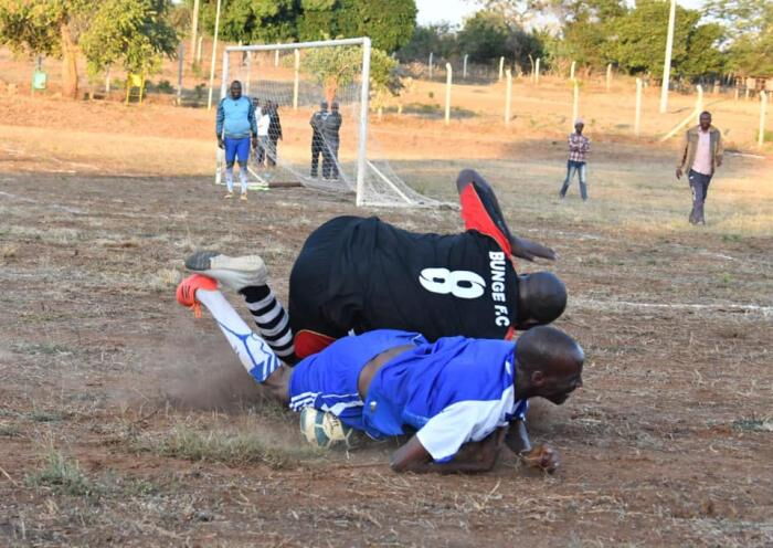 Kichumba Murkomen fell down and hurt his right shoulder during a match at Kitui Showground on Monday, September 16. He was blasted over Jubilee's failure to build stadiums