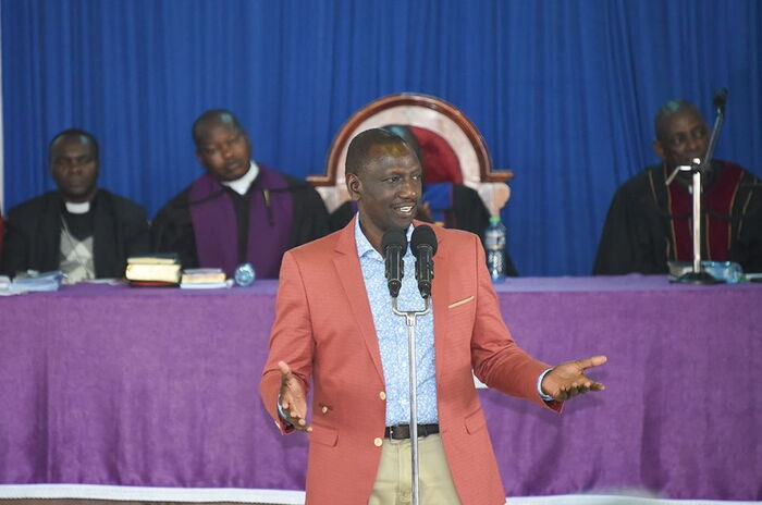 Deputy President addressing the congregation at PCEA Makongeni church on November 24