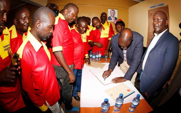DP William Ruto registers as a tout at a Sacco in Kitale on Friday, December 13, 2019