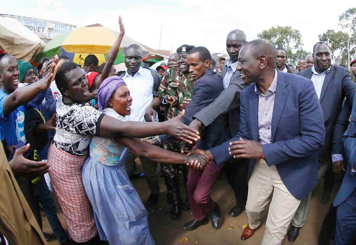 Ruto greets followers at Kitale Market and Bus Terminus on Friday, December 13, 2019
