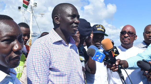 Cyrus Oguna at Likoni ferry tragedy. He asked Kenyans to be patient as the government tried to locate the wrecked vehicle