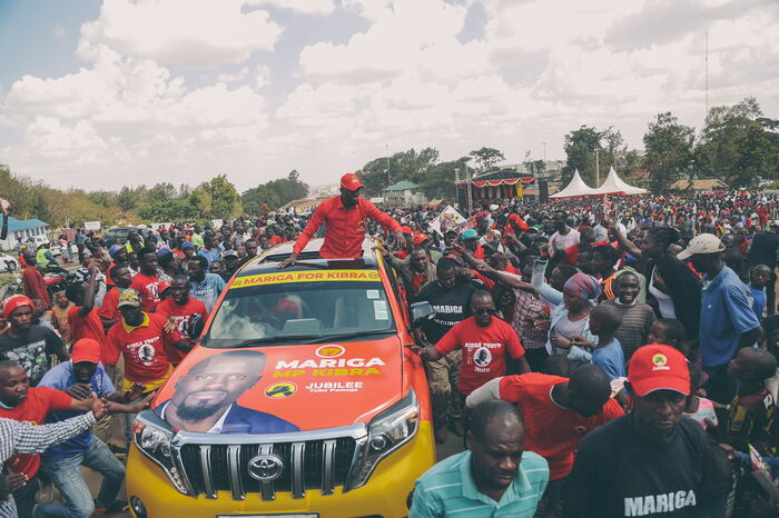 McDonald Mariga making his way through Kibra on September 29, 2019