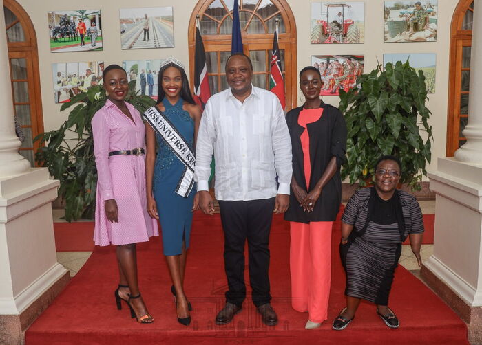 President Uhuru Kenyatta and Miss Universe Kenya 2019 Stacy Michuki at State House on Tuesday, November 25.