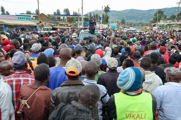 President Uhuru Kenyatta addresses a crowd in Bahati, Nakuru County on Tuesday, January 28