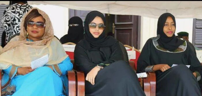 Madina Hassan Joho (c). She is born of an Italian father and Somali mother and can speak seven languages