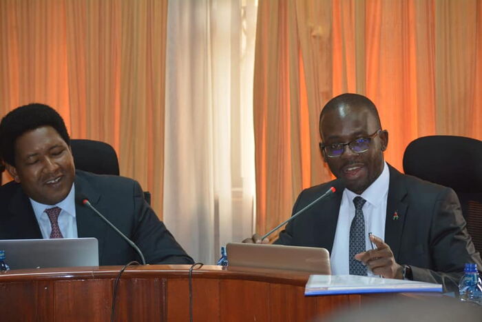 Narok Senator Ledama Ole Kina (Left) and Homa Bay senator Moses Kajwang
