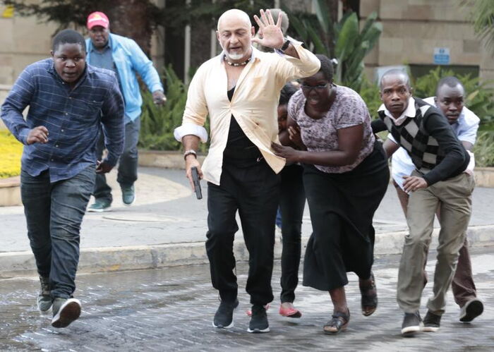 Westgate Mall hero Inayat Kassim in action during the Dusit Complex attack. He was feted for his brave exploits by the International Bodyguards association.