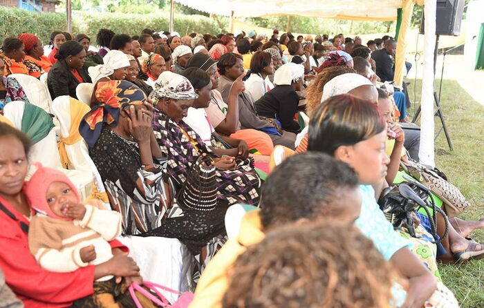 RJoyful Women Organization (JoyWo) Murang'a County groupmembers at Karigu-ini Anglican Church of Kenya (ACK) in February 2016.