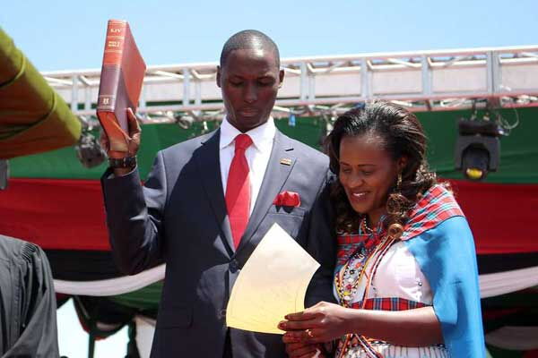 Kajiado Deputy Governor Martin Moshisho takes the oath of office at Masaai Technical Training Institute on August 18, 2017.