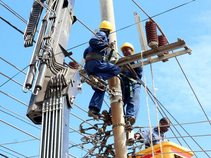Kenya Power Responds to Photo of Transformer Erected Through House