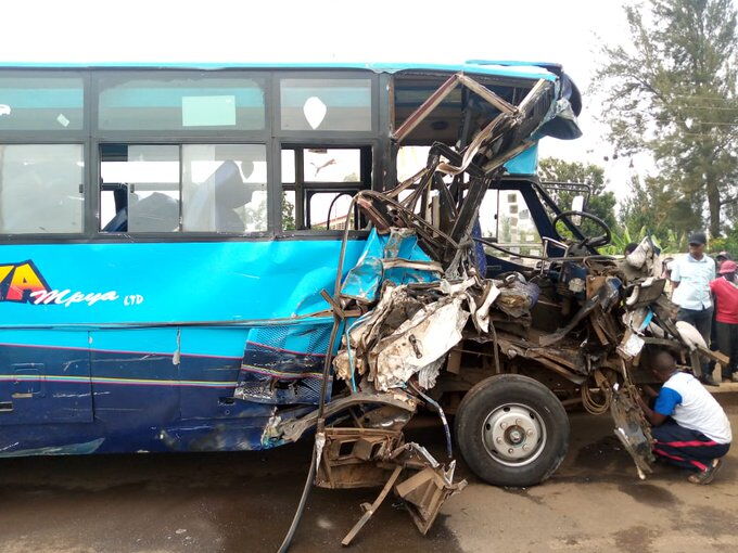 A badly damaged Kenya Mpya bus after it was involved in an accident at Juja, Nairobi on Wednesday, January 22