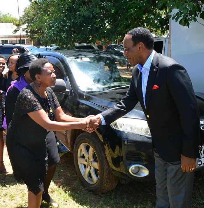 Ezekiel Mutua welcomes Rachel Ruto to the funeral service in Mwala, Machakos County on February 1, 2020.