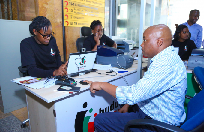 Kenyan citizen giving biometrics for Huduma Namba