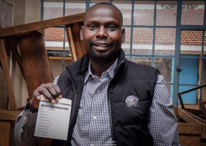 Bernard 'Imran' Okoth, the brother to the late Kibra MP Ken Okoth pictured above after casting his vote during the ODM nominations for the Kibra mini poll. 