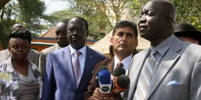 Raila Odinga with former Gem MP Jakoyo Midiwo (Right) and other ODM leaders at a past event. Midiwo has returned to ODM after his 2017 exit.