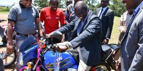 DP Ruto rides bodaboda on the Salgaa-Rongai road, Rongai, Nakuru county on November 2.