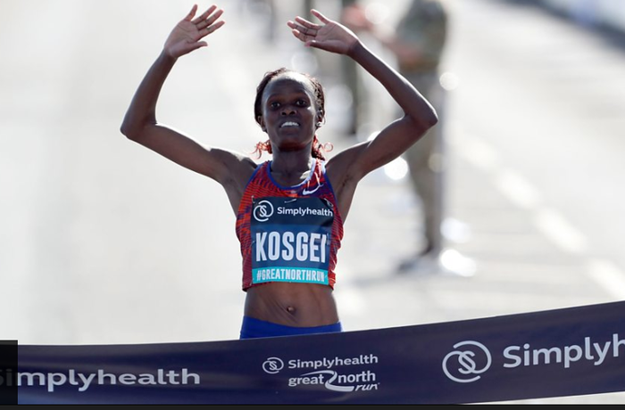 Bridgit Kosgei winning the UK Marathon and setting the world record in the process.