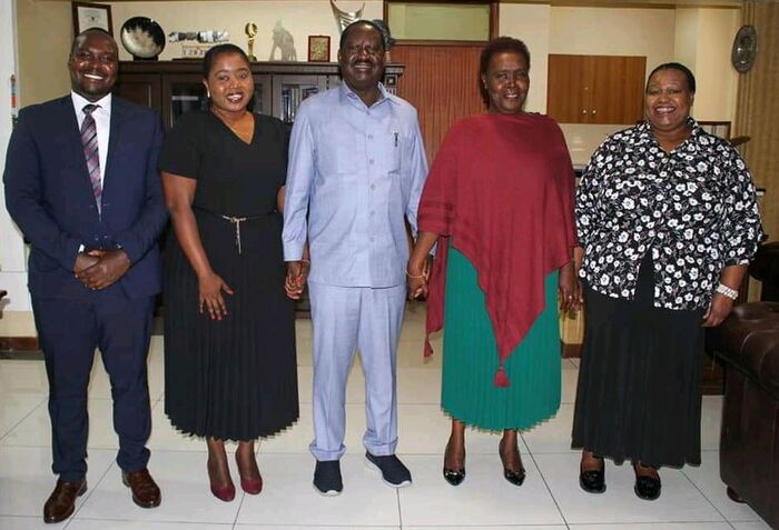 Raila during his meeting with Doris Elizabeth Chepkorir Moi, daughter of former President Daniel arap Moi and her family at his Capitol Hill office in Nairobi