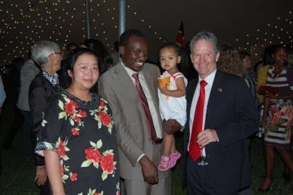 Simba Arati with his Chinese wife and daughter at a past event.