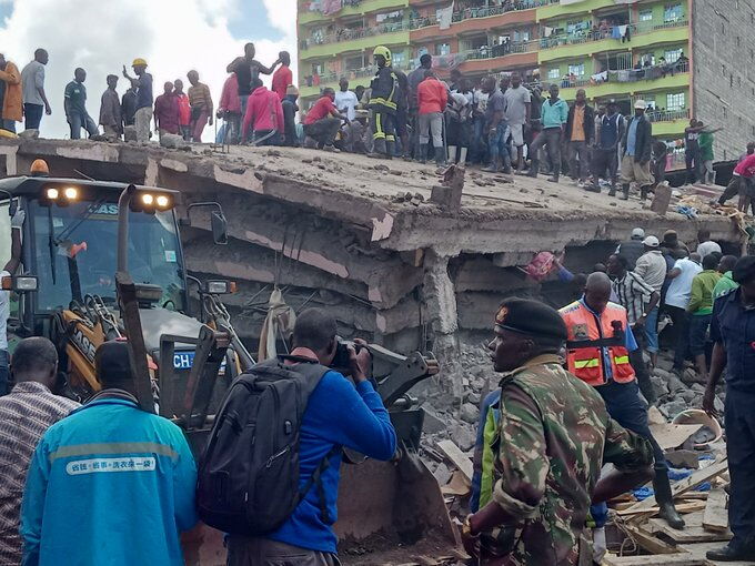 ​   Rescue ongoing at the collapsed building in Tassia estate  ​
