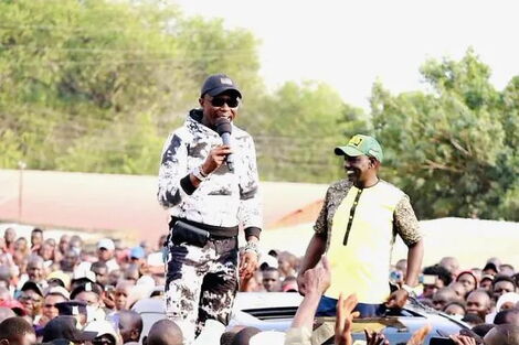Deputy President William Ruto and Foreign Affairs Chief Administrative Secretary (CAS) Ababu Namwamba addressed a rally in Busia on January 6, 2022.
