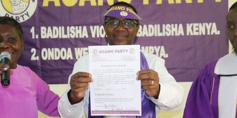 Agano Party Presidental Candidate presents his nomination certificate during the party's NDC in Nairobi on Saturday, March 19, 2022..jpg
