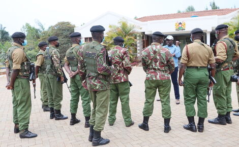 DP William Ruto meeting with AP officers attached to his Karen residence on August 30, 2021.