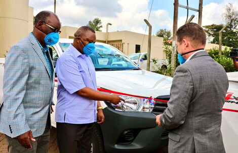 https://www.kenyans.co.ke/files/styles/article_inner_mobile/public/images/media/Director%20of%20Criminal%20Investigations%20%28right%29%20receives%20a%20donation%20from%20US%20Ambassador%20Kyle%20McCarter%20on%20Friday%2C%20May%2029%2C%202020.jpg?itok=y2BwvePB https://www.kenyans.co.ke/files/styles/article_inner_mobile/public/images/media/Director%20of%20Criminal%20Investigations%20%28right%29%20receives%20a%20donation%20from%20US%20Ambassador%20Kyle%20McCarter%20on%20Friday%2C%20May%2029%2C%202020.jpg?itok=y2BwvePB