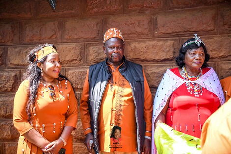 Chair of Women League Hon Agnes Kagure (left) poses for a photo alongside former First Lady Mama Ngina Kenyatta.
