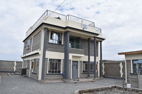 A flat roof house in Kenya