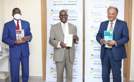 Former Chief Justice Willy Mutunga (left), Outgoing Vice Chancellor USIU- Africa, Professor Paul Zeleza (center) and Chair of the Board of Trustees USIU-A, Dr. Kevit Desai