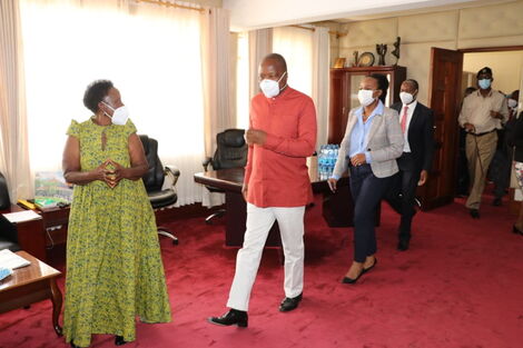Health CS Mutahi Kagwe (Centre) touring Makueni county to assess the level of CoVid -19 preparedness on July 8, 2020.