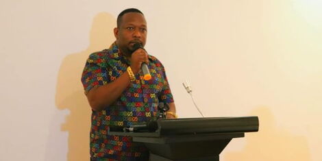 Mike Sonko addressing a church breakfast meeting at a Mombasa hotel on May 28, 2021.