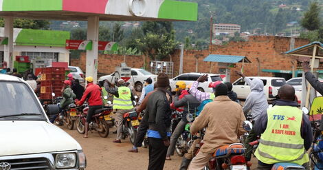 Motorists queue for gasoline at National Oil in the town of Nyamira.