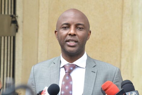 Murang'a Senator Irungu Kang'ata Addressing the Members of the Press
