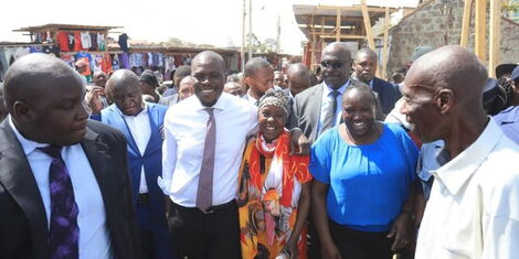 Nairobi Governor Johnson Sakajadd addresses traders in Gikomba market on Monday, October 17, 2022..jpg