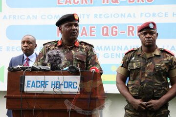Major General Jeff Nyagah addressing the media in DRC on Friday November 18, 2022